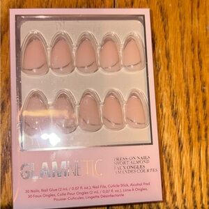 Glamnetic Press-On Short Almond Nails - Whipped